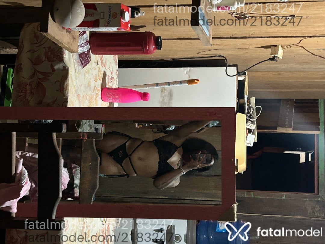 Acompanhante mulher trans morena (o) de olhos pretos em Aripuanã - Sophia
