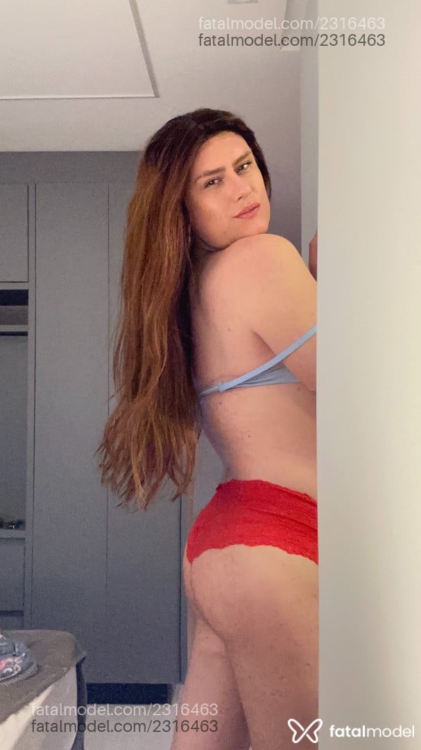 Acompanhante mulher trans morena (o) de olhos verdes em Brasília - Bruna Melo