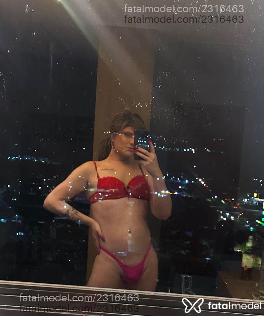 Acompanhante mulher trans morena (o) de olhos verdes em Brasília - Bruna Melo