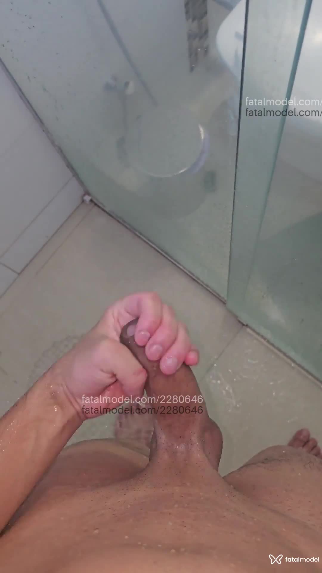 Acompanhante homem com cabelo castanho de olhos castanhos em Uberlândia - Luiz