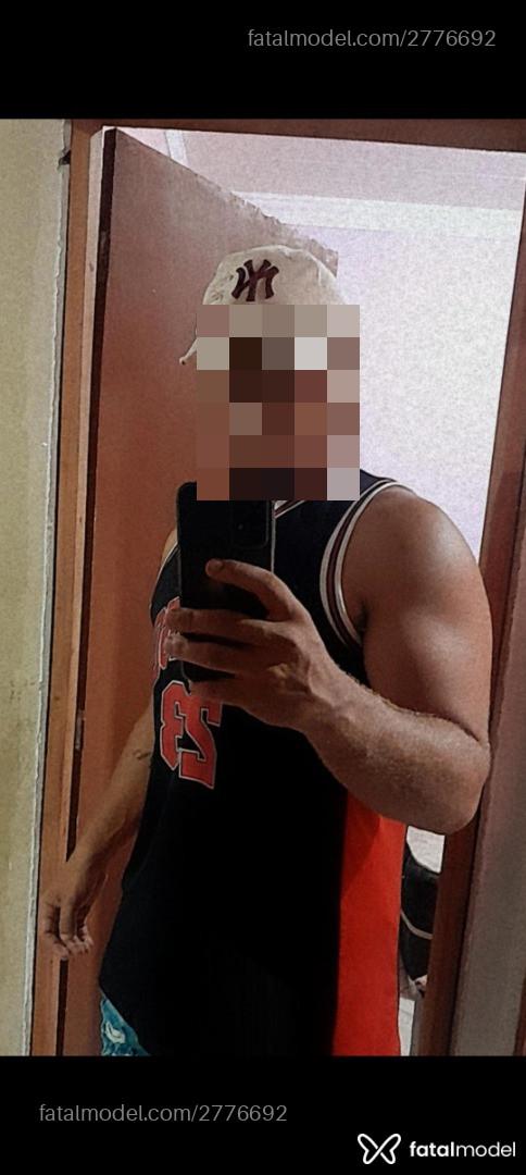 Acompanhante homem sem cabelo de olhos pretos em Braço do Norte Acompanhante homem sem cabelo de olhos pretos em Braço do Norte - Felix
