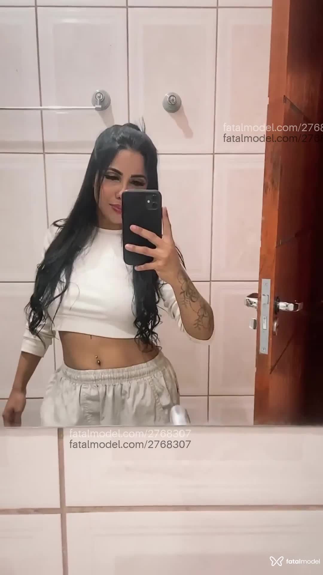 Acompanhante mulher morena (o) de olhos castanhos - Tereza Acompanhante mulher morena (o) de olhos castanhos - Tereza