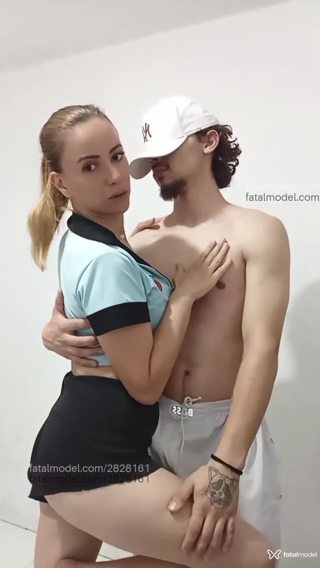 Acompanhante homem com cabelo castanho de olhos castanhos em Virtual Acompanhante homem com cabelo castanho de olhos castanhos em Virtual - Gagfatal