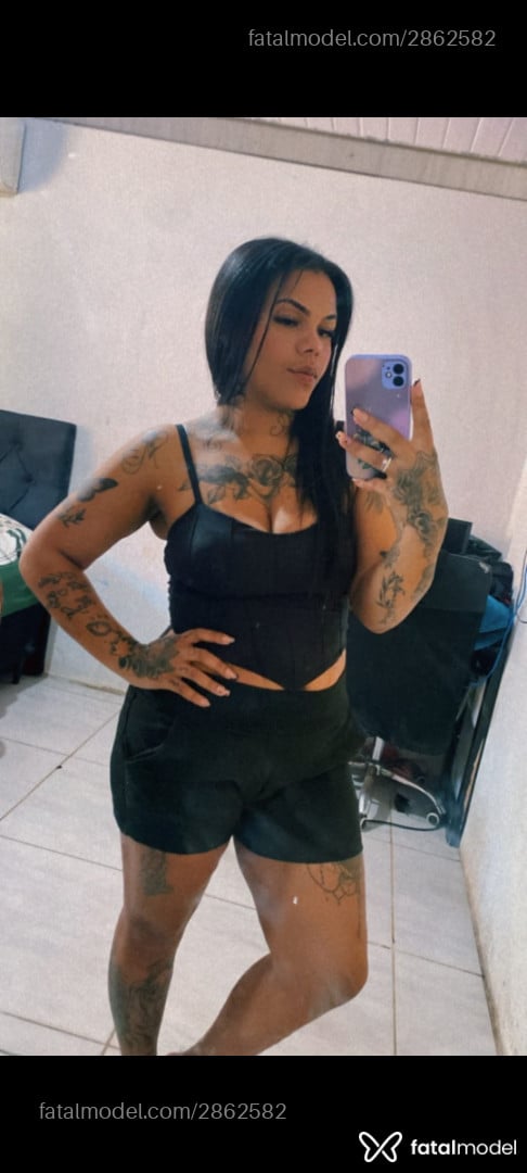Acompanhante mulher morena (o) de olhos castanhos em Porto Alegre Acompanhante mulher morena (o) de olhos castanhos em Porto Alegre - Morena