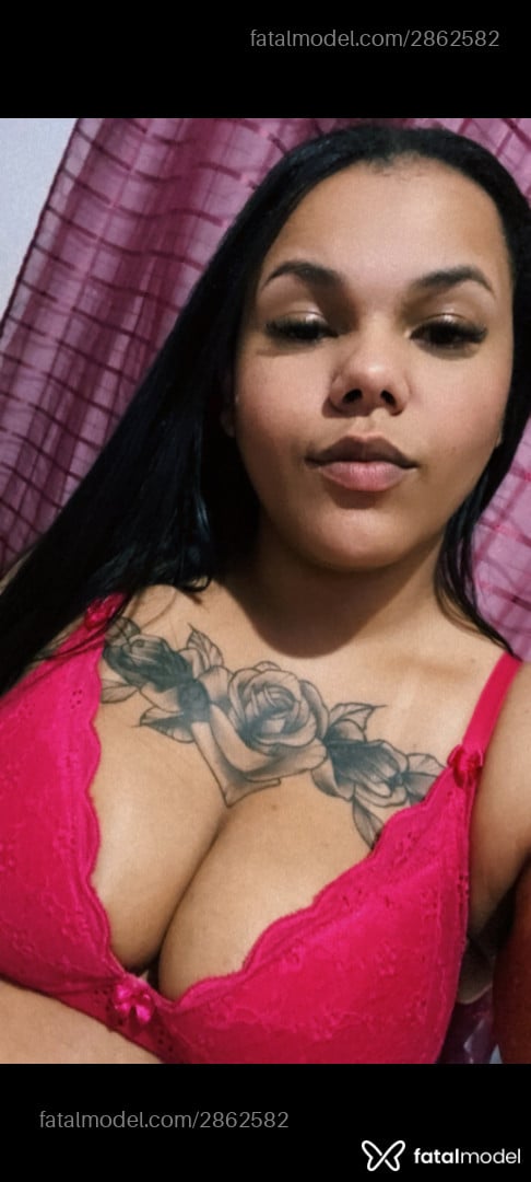 Acompanhante mulher morena (o) de olhos castanhos em Porto Alegre Acompanhante mulher morena (o) de olhos castanhos em Porto Alegre - Morena