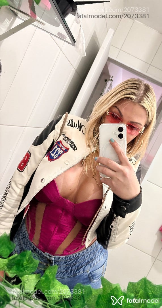 Acompanhante mulher trans loira (o) de olhos mel em Santos - Amanda Latorre