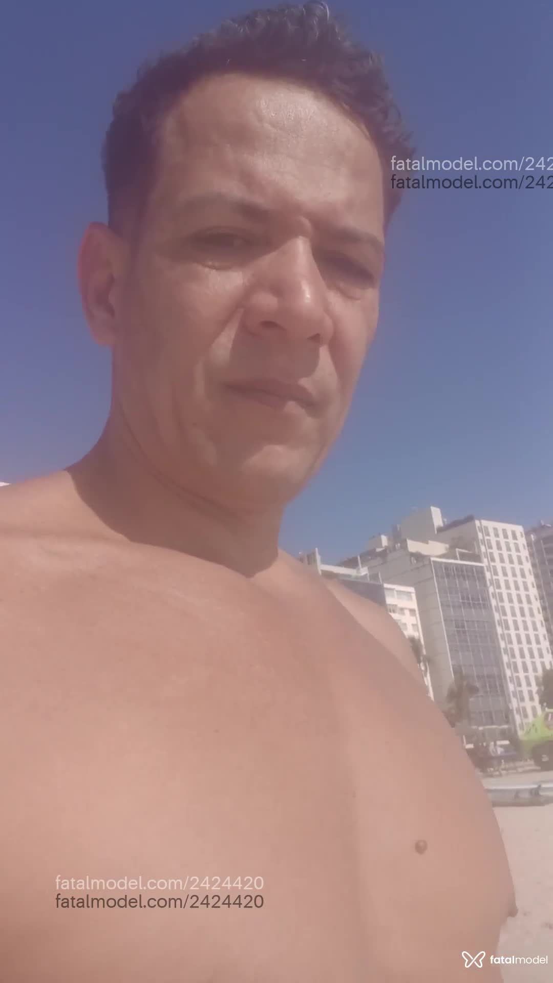 Acompanhante homem com cabelo castanho de olhos castanhos em Rio de Janeiro - Diego