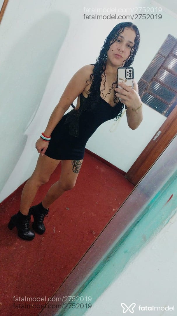 Acompanhante mulher morena (o) de olhos castanhos em Avaré Acompanhante mulher morena (o) de olhos castanhos em Avaré - Victória