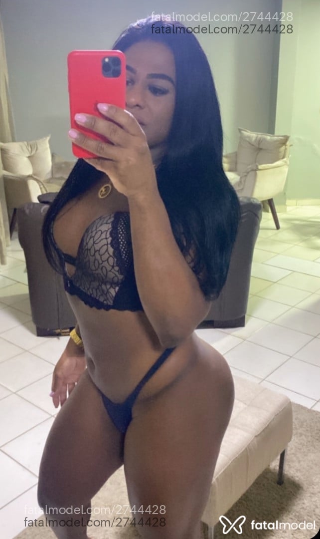 Acompanhante mulher trans morena (o) de olhos pretos em Maceió - Karen