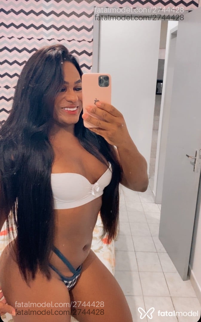 Acompanhante mulher trans morena (o) de olhos pretos em Maceió - Karen