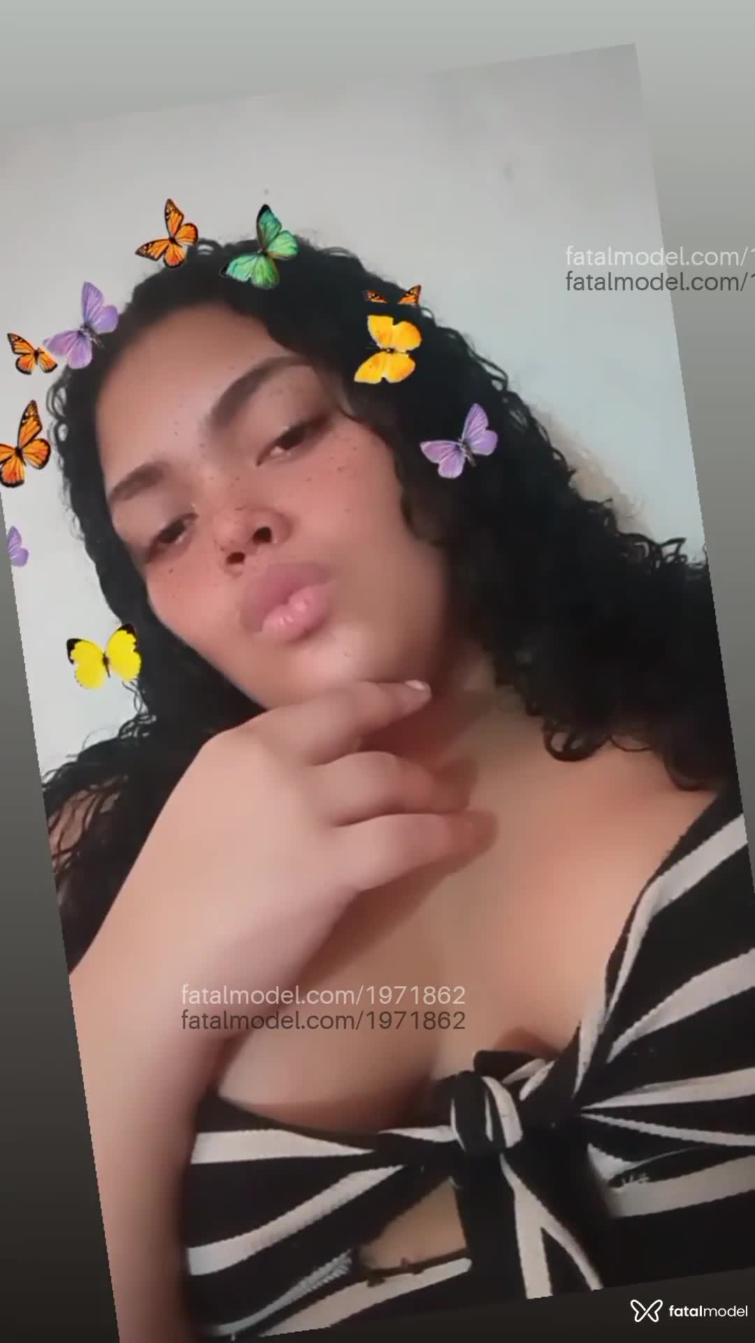 Acompanhante mulher morena (o) de olhos castanhos em Virtual - Kethelley Ferreira