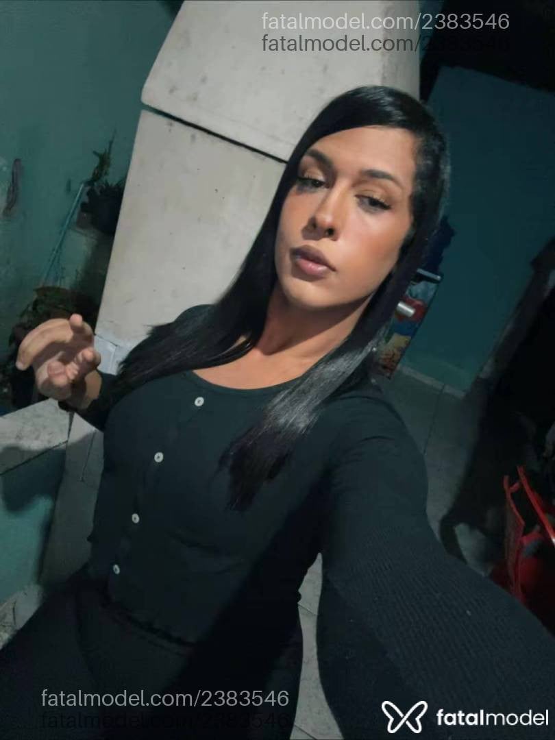 Acompanhante mulher trans morena (o) de olhos castanhos - Joana
