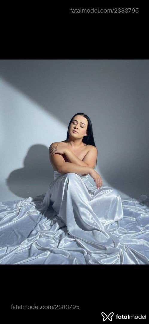 Acompanhante mulher trans morena (o) de olhos castanhos em Barrolândia - Luna Ferreira