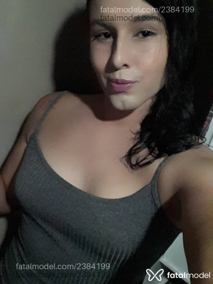 Acompanhante mulher trans morena (o) de olhos pretos - Isis Lima