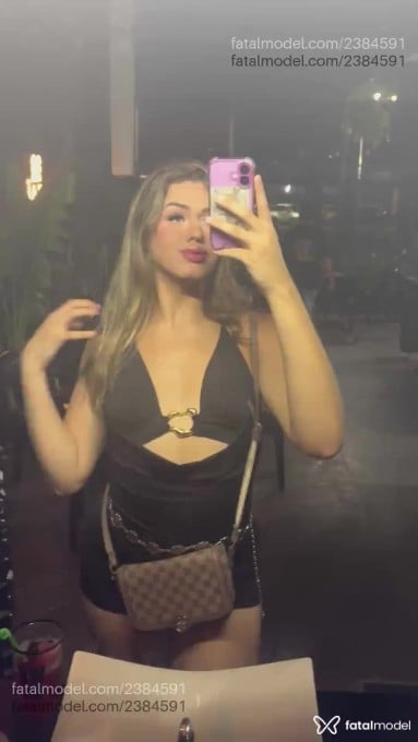 Acompanhante mulher trans loira (o) de olhos verdes em São José do Rio Preto - Lívia