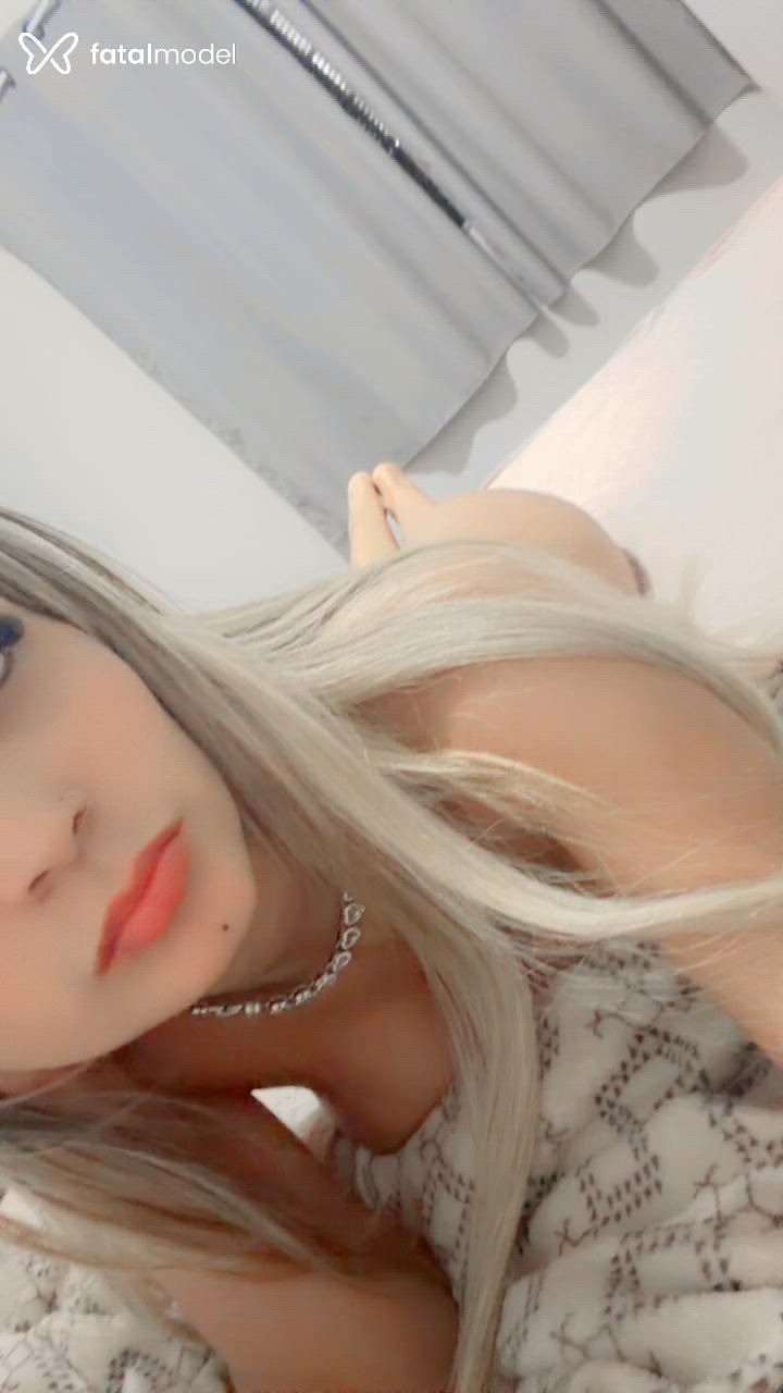Acompanhante mulher loira (o) de olhos castanhos em Cascavel Acompanhante mulher loira (o) de olhos castanhos em Cascavel - Manu
