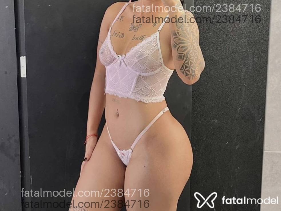 Acompanhante mulher morena (o) de olhos castanhos - Lua Lins