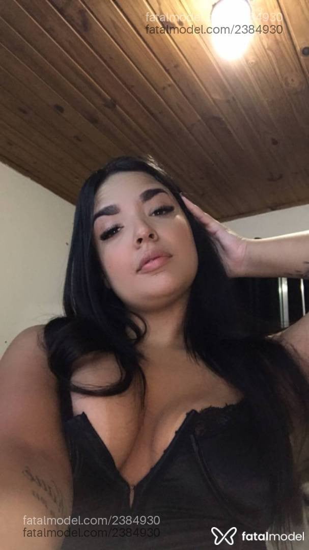 Acompanhante mulher morena (o) de olhos castanhos - Mabell