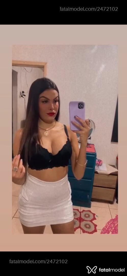 Acompanhante mulher morena (o) de olhos castanhos - Livia Acompanhante mulher morena (o) de olhos castanhos - Livia