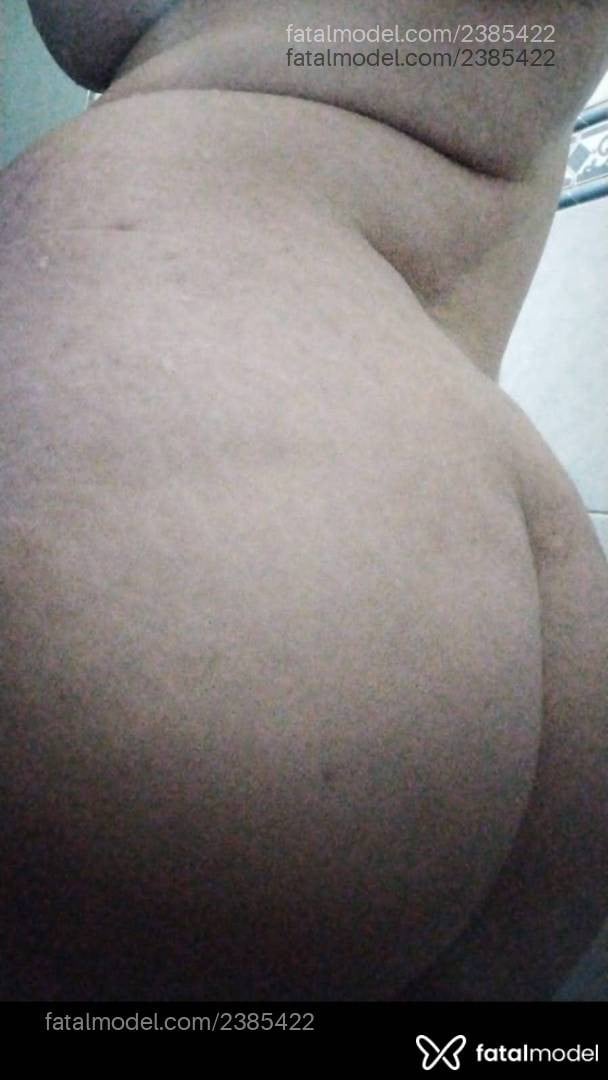Acompanhante mulher com cabelo castanho de olhos mel em Varginha - Evelyn Vitoria