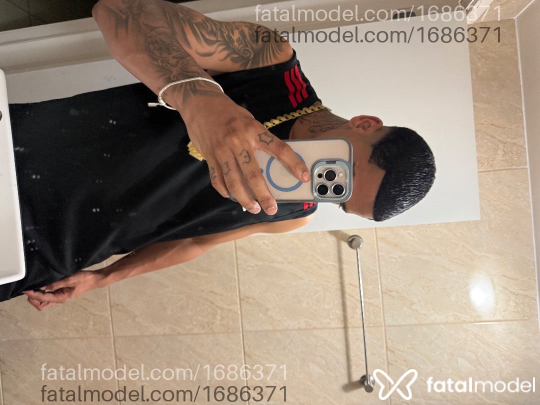 Acompanhante homem morena (o) de olhos castanhos em Recife Acompanhante homem morena (o) de olhos castanhos em Recife - Alex