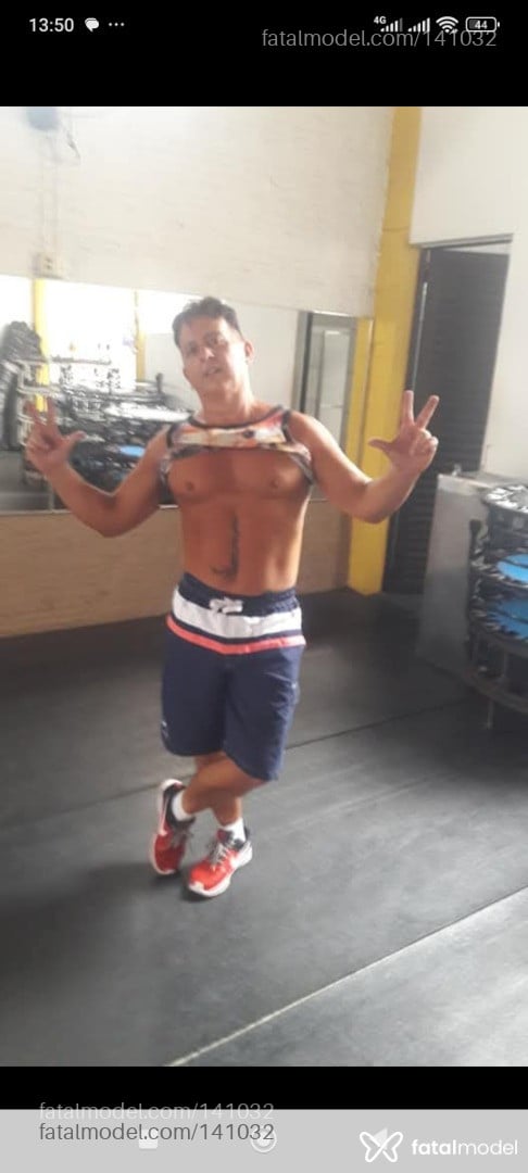 Acompanhante homem loira (o) de olhos castanhos em Varginha Acompanhante homem loira (o) de olhos castanhos em Varginha - Naldo o cara sexy