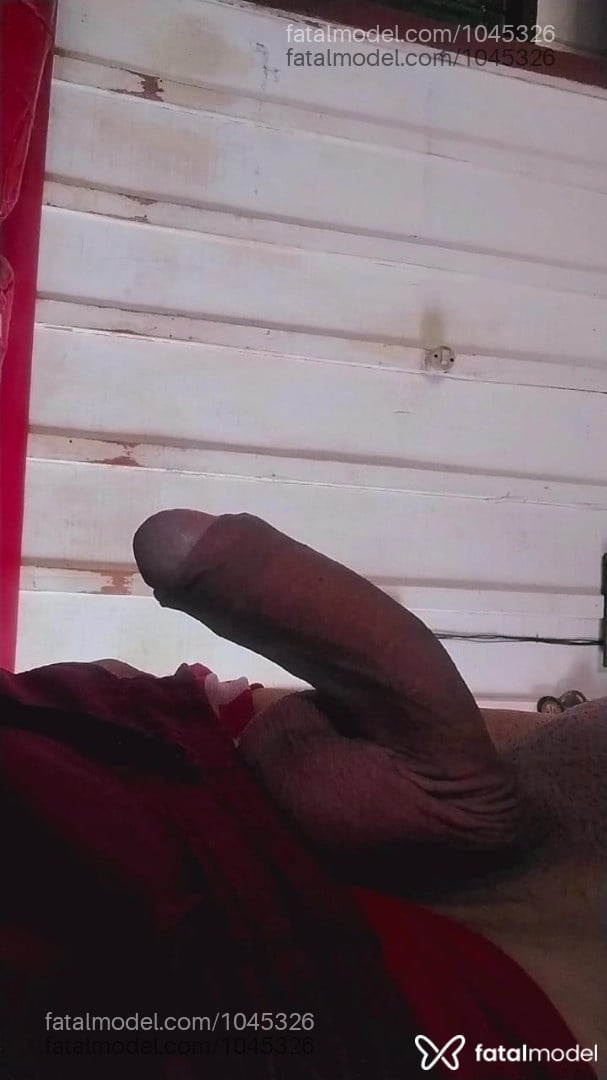 Acompanhante homem com cabelo castanho de olhos castanhos em Jataí Acompanhante homem com cabelo castanho de olhos castanhos em Jataí - Tgamoreno
