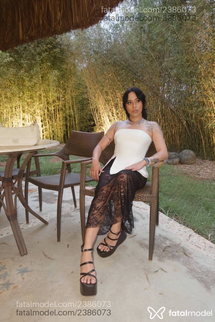 Acompanhante mulher morena (o) de olhos mel em Campinas Acompanhante mulher morena (o) de olhos mel em Campinas - Lívia Marques
