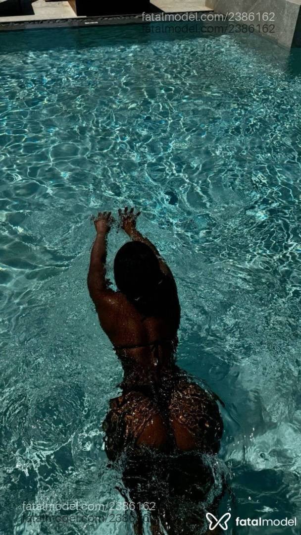 Acompanhante mulher morena (o) de olhos pretos em Rio de Janeiro Acompanhante mulher morena (o) de olhos pretos em Rio de Janeiro - Maria Fernanda