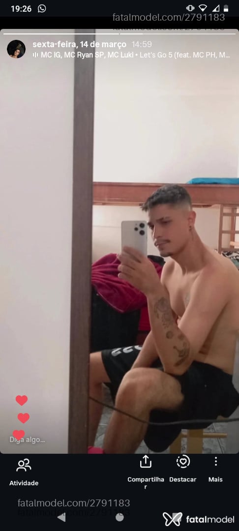 Acompanhante homem morena (o) de olhos pretos em Itajaí - Vinícius