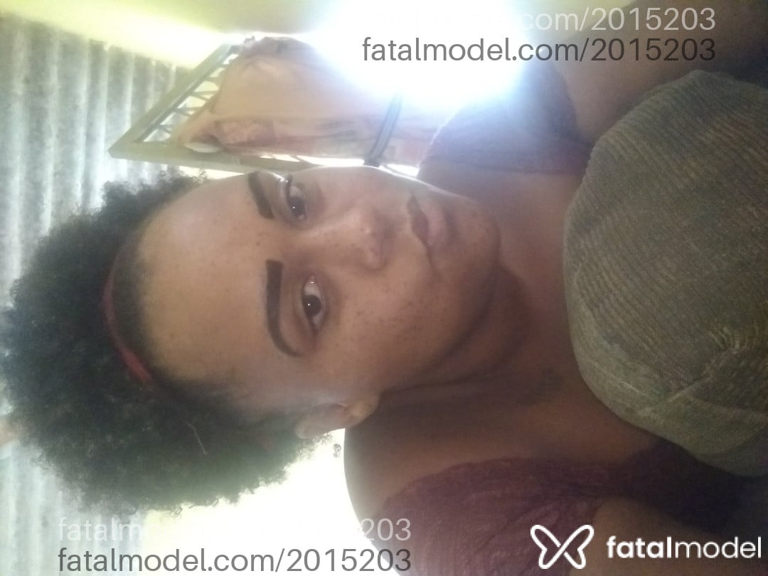 Acompanhante mulher morena (o) de olhos castanhos - Daniela Regina Acompanhante mulher morena (o) de olhos castanhos - Daniela Regina