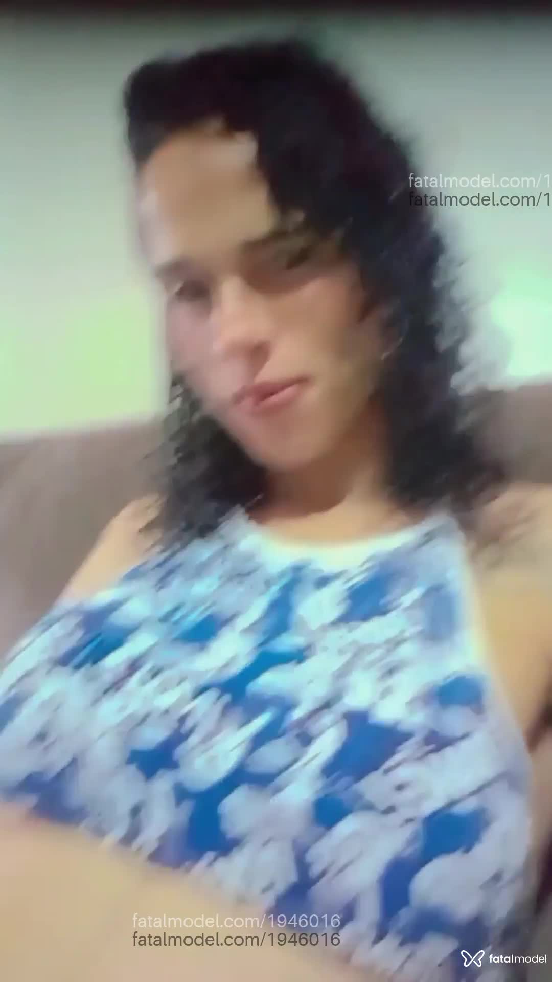 Acompanhante mulher trans com cabelo castanho de olhos castanhos em Betim - Flávia TransBetim