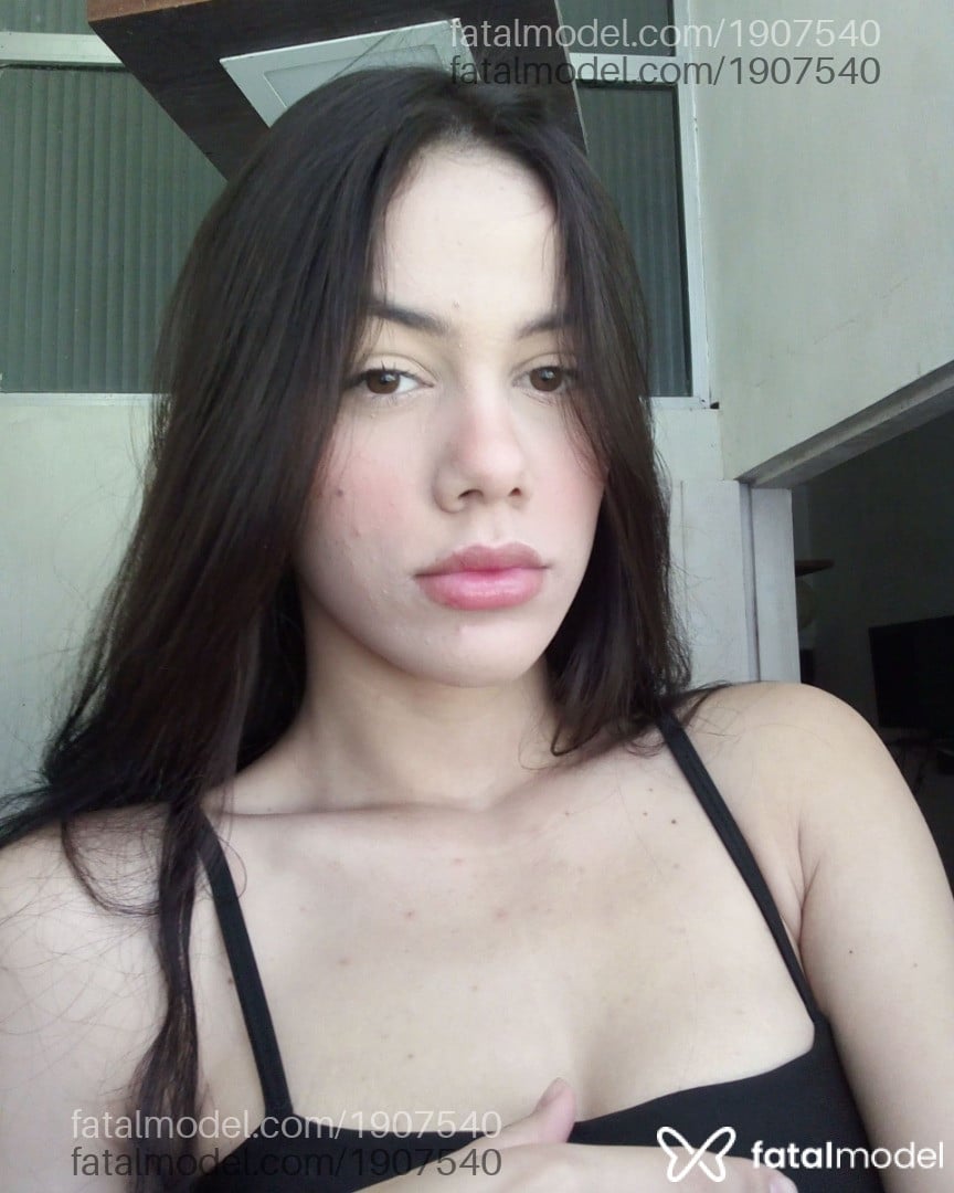 Acompanhante mulher com cabelo castanho de olhos mel em São Paulo - Angel