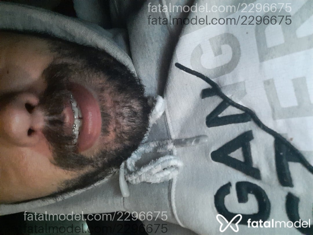 Acompanhante homem com cabelo castanho de olhos castanhos em São José Acompanhante homem com cabelo castanho de olhos castanhos em São José - Willsg