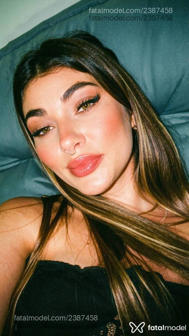 Acompanhante mulher loira (o) de olhos azuis em Santo André Acompanhante mulher loira (o) de olhos azuis em Santo André - Bia Botelho