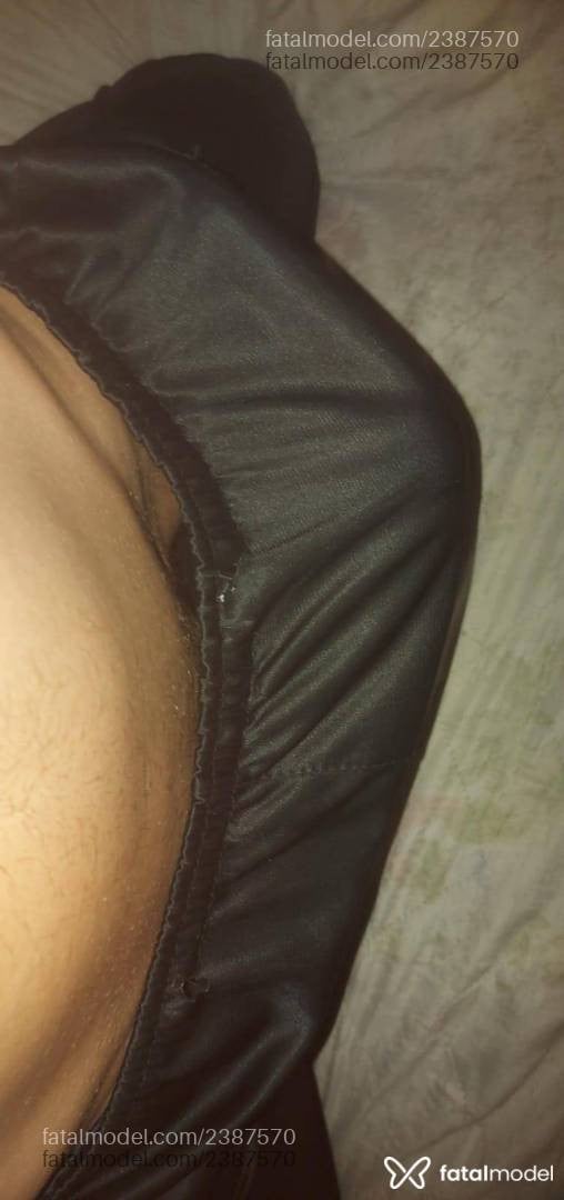 Acompanhante homem com cabelo castanho de olhos azuis - Fernandes