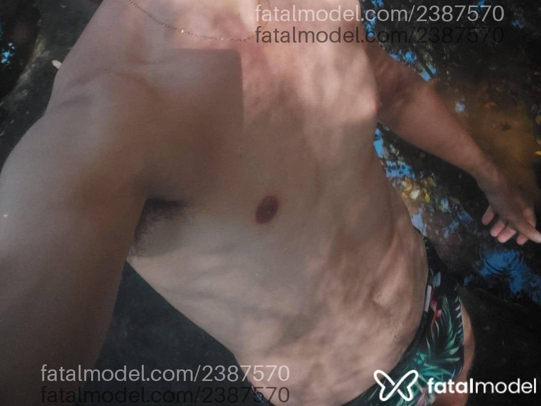 Acompanhante homem com cabelo castanho de olhos azuis em Barra do Garças Acompanhante homem com cabelo castanho de olhos azuis em Barra do Garças - Fernandes