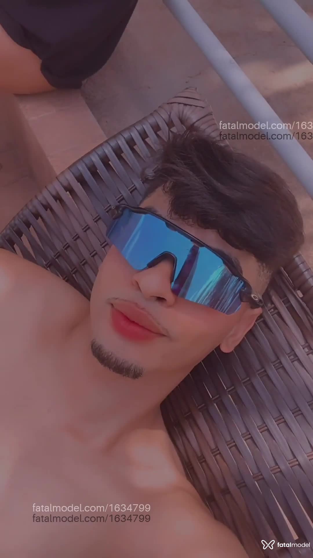 Acompanhante homem com cabelo castanho de olhos castanhos em Novo Horizonte Acompanhante homem com cabelo castanho de olhos castanhos em Novo Horizonte - Yago Porto