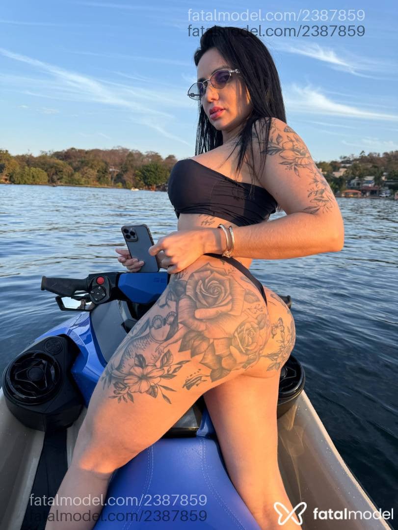 Acompanhante mulher morena (o) de olhos mel - Fernanda