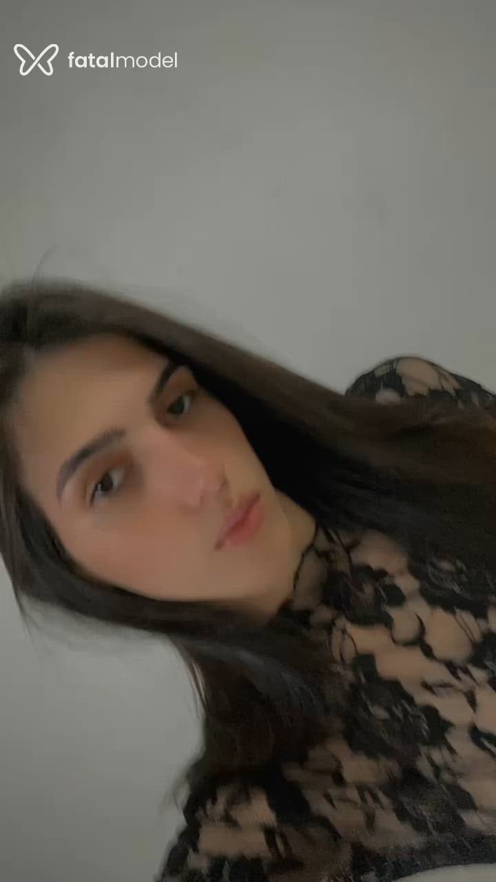 Acompanhante mulher trans com cabelo castanho de olhos castanhos - Ranny