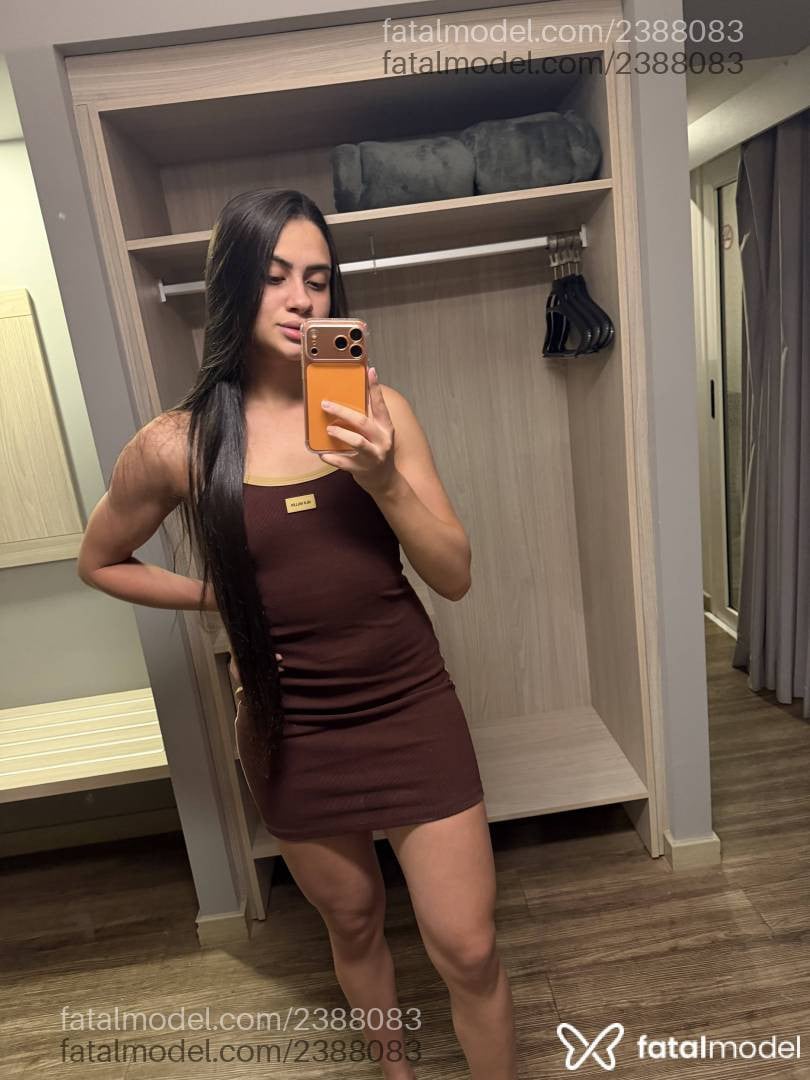 Acompanhante mulher com cabelo castanho de olhos castanhos em Balneário Camboriú - Mel