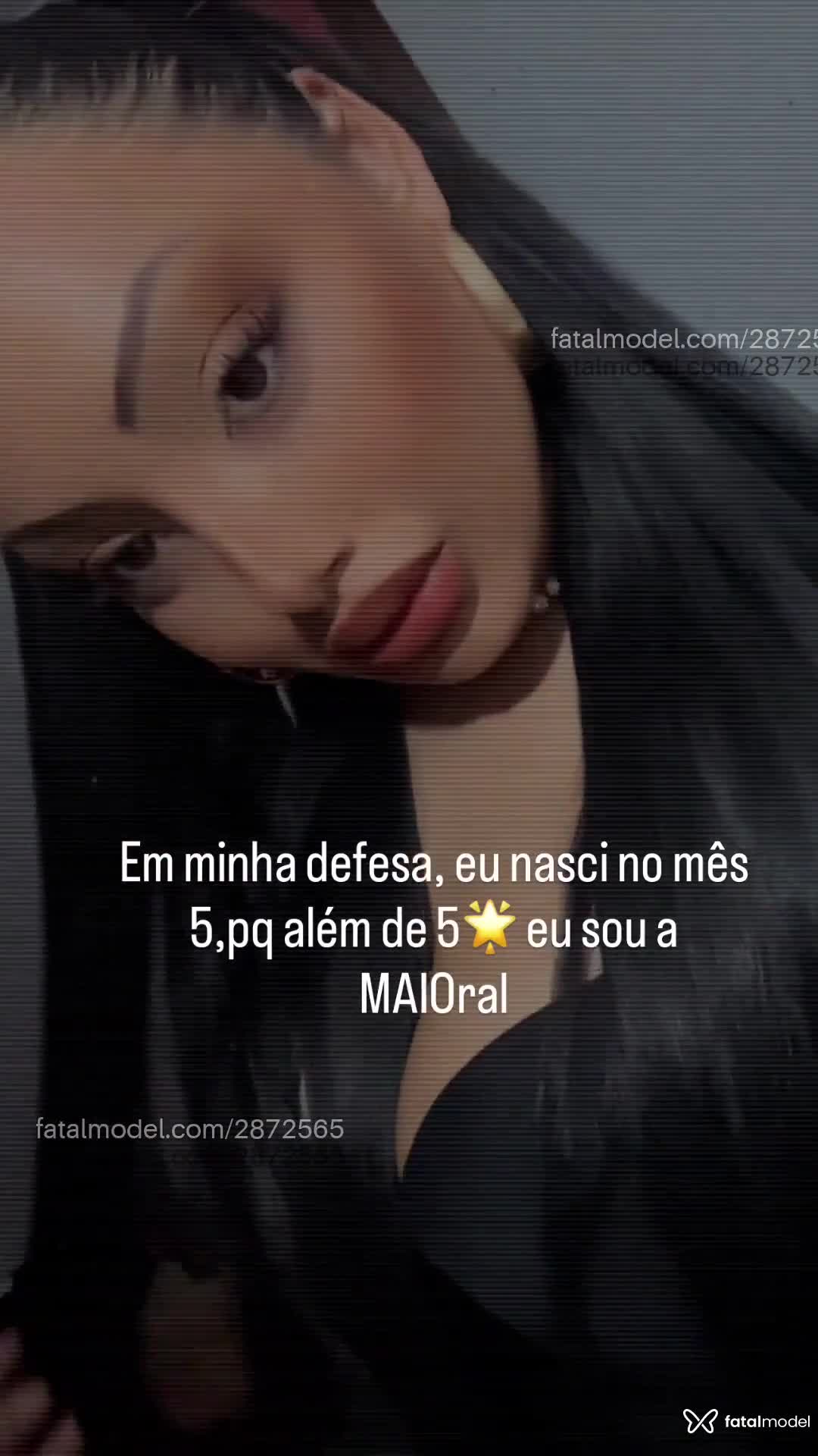 Acompanhante mulher com cabelo colorido de olhos castanhos em Pelotas - Luara