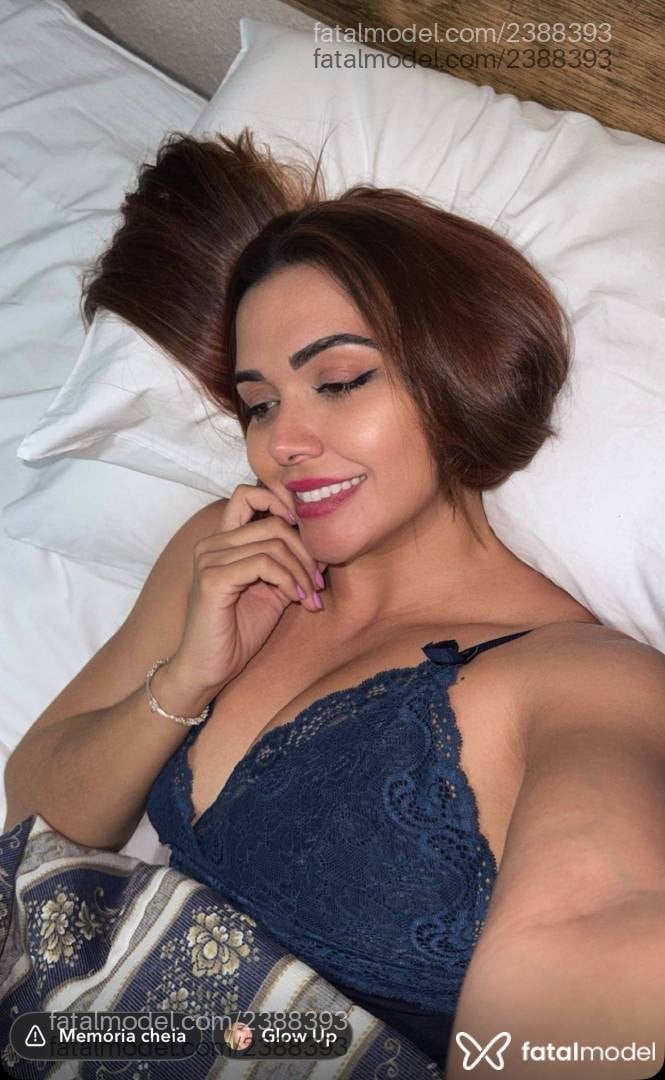 Acompanhante mulher loira (o) de olhos mel - Flávia Jesus