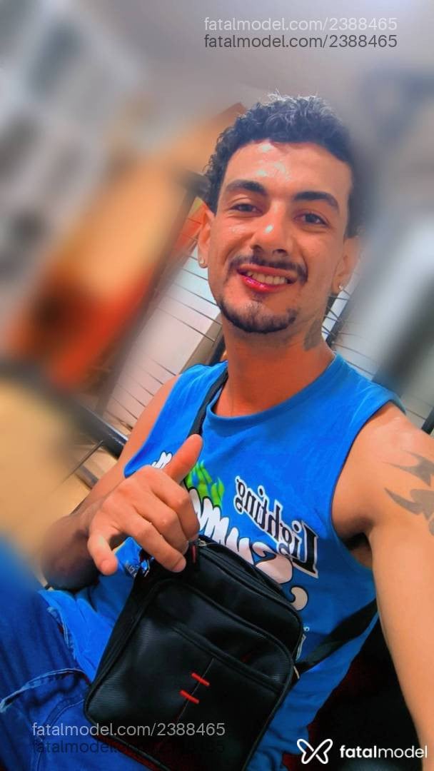 Acompanhante homem com cabelo grisalho de olhos castanhos em Dourados - Dudu Maia