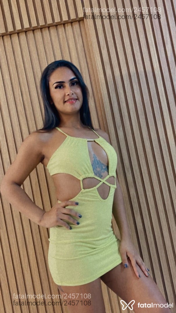 Acompanhante mulher trans morena (o) de olhos pretos em Inocência - Hevellyn