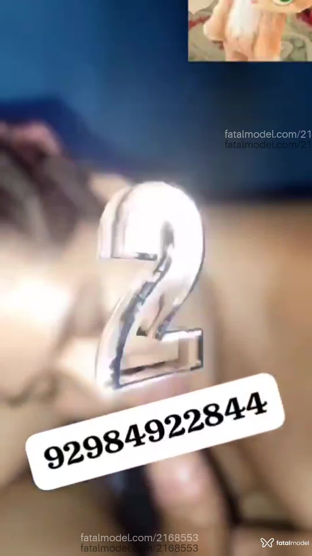 Acompanhante mulher com cabelo colorido de olhos castanhos - Jhenny Sousa Acompanhante mulher com cabelo colorido de olhos castanhos - Jhenny Sousa