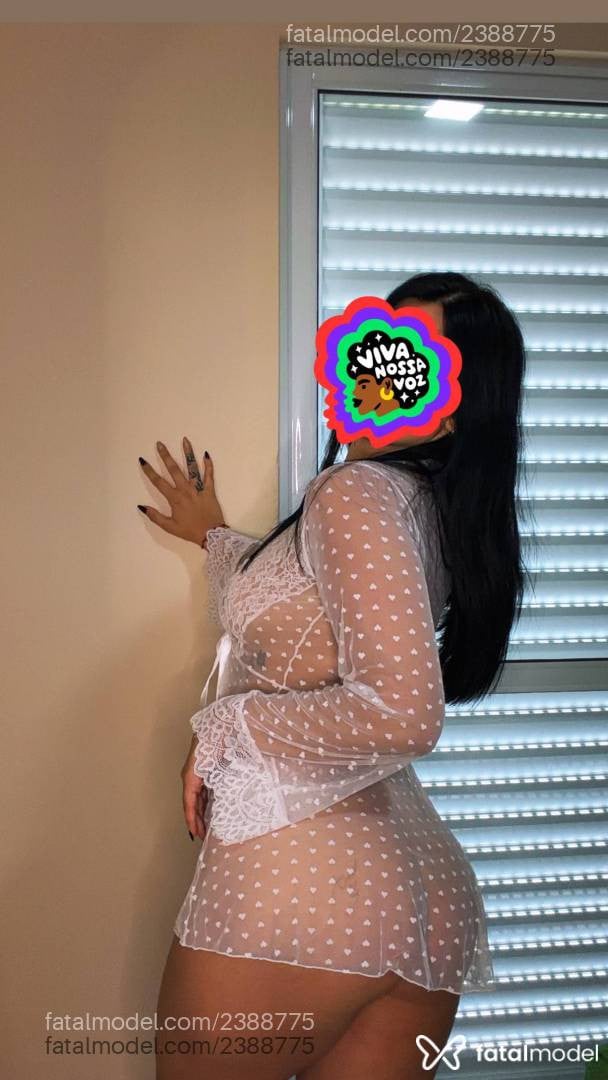 Acompanhante mulher morena (o) de olhos castanhos - Lorena