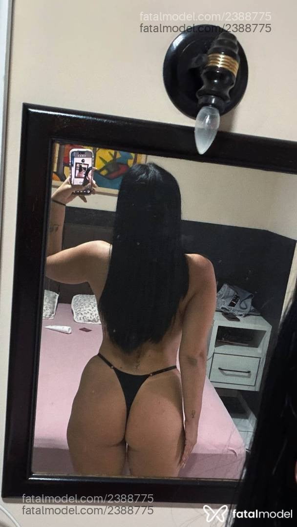 Acompanhante mulher morena (o) de olhos castanhos - Lorena