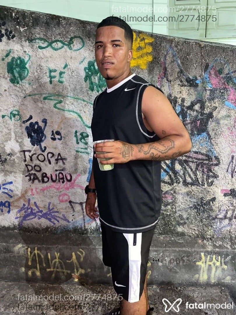 Acompanhante homem morena (o) de olhos pretos em Rio de Janeiro - Victor
