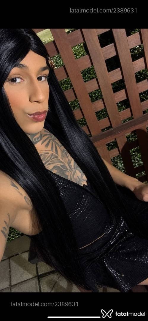 Acompanhante mulher trans morena (o) de olhos pretos - Gabrielly Bianchi